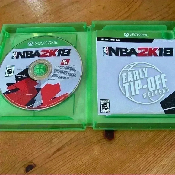 NBA 2K18 on Xbox One - Picture 3 of 4